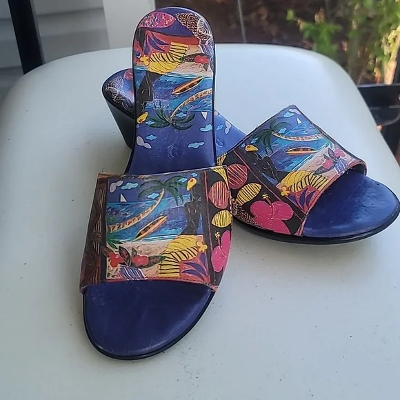 Women's Shoes Sz 6 Purple Painted Leather Open Toe Sandals Slides Wedge Tropical - Picture 2 of 9